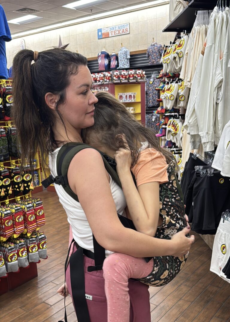 Baby Carriers for bigger kids: How to find the right size